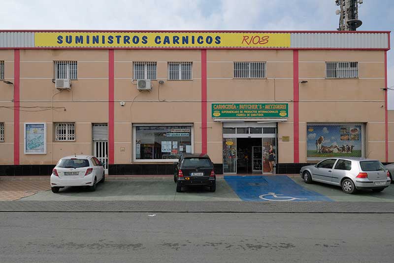 Los premios del comercio de Torrevieja  reconocen a Cárnicas Ríos como comerciante del año