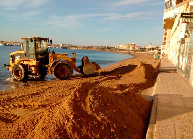 3056-playas Las playas, a punto