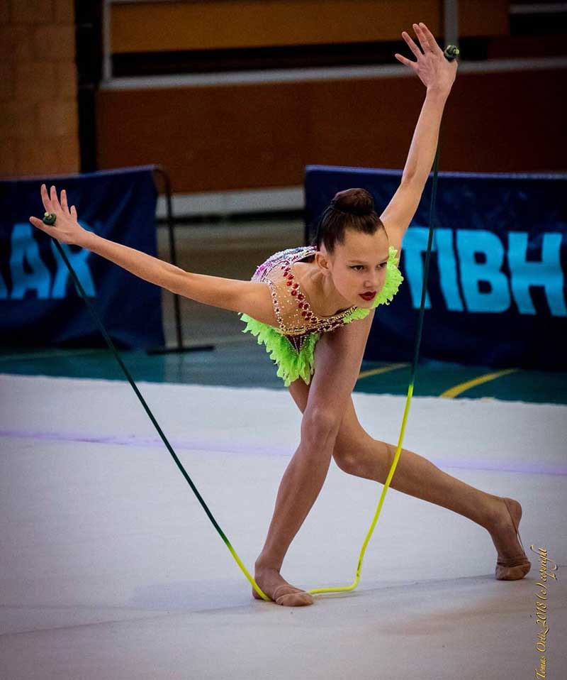 3058-gimnasia-ritmica Doce gimnastas de los clubes torrevejenses se clasifican para el Campeonato de España Base