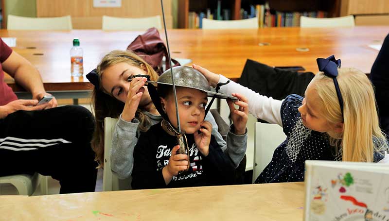 Teatro, cuentos y música festejaron el Día del Libro