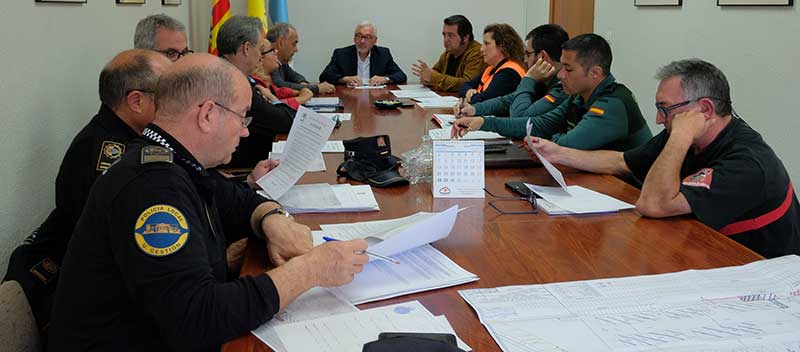 Torrevieja celebra la reunión de coordinación de seguridad de la Feria de Sevillanas