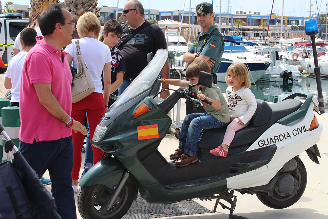 Guardia Civil: A tu servicio