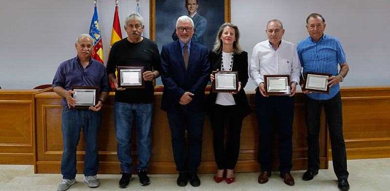 El Ayuntamiento homenajea a sus jubilados
