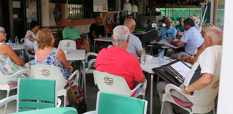 Reunión de trabajo con los vecinos británicos de la zona sur de Torrevieja
