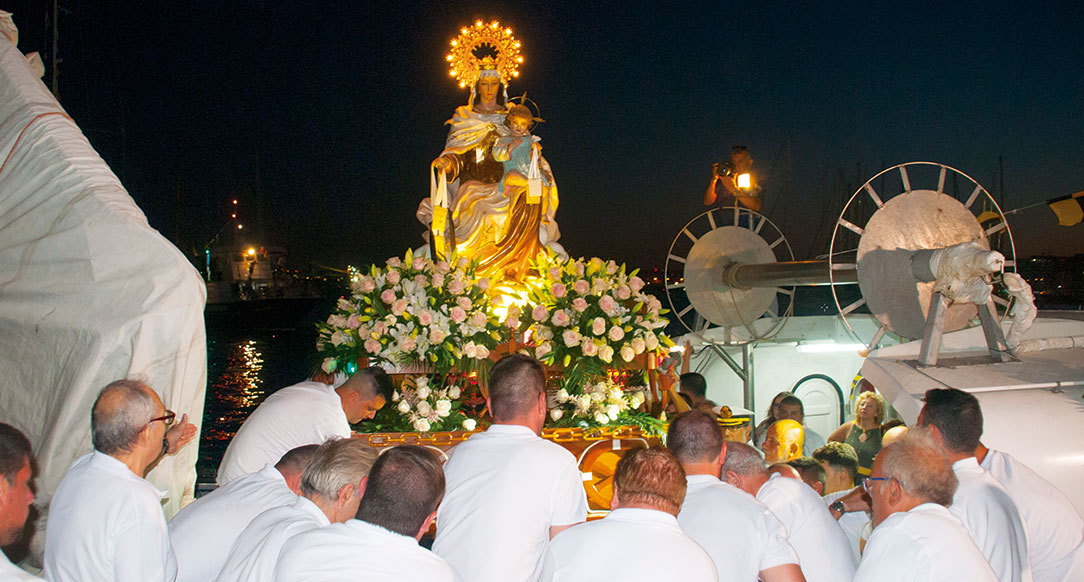 Todo preparado para festejar a la Virgen del Carmen