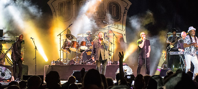 UB40, los maestros del reggae, iluminan las Eras de la Sal