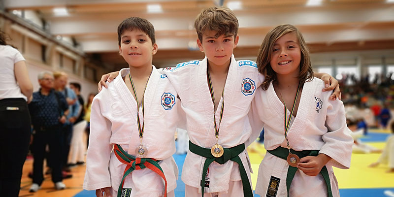 Seis medallas para el Nozomi