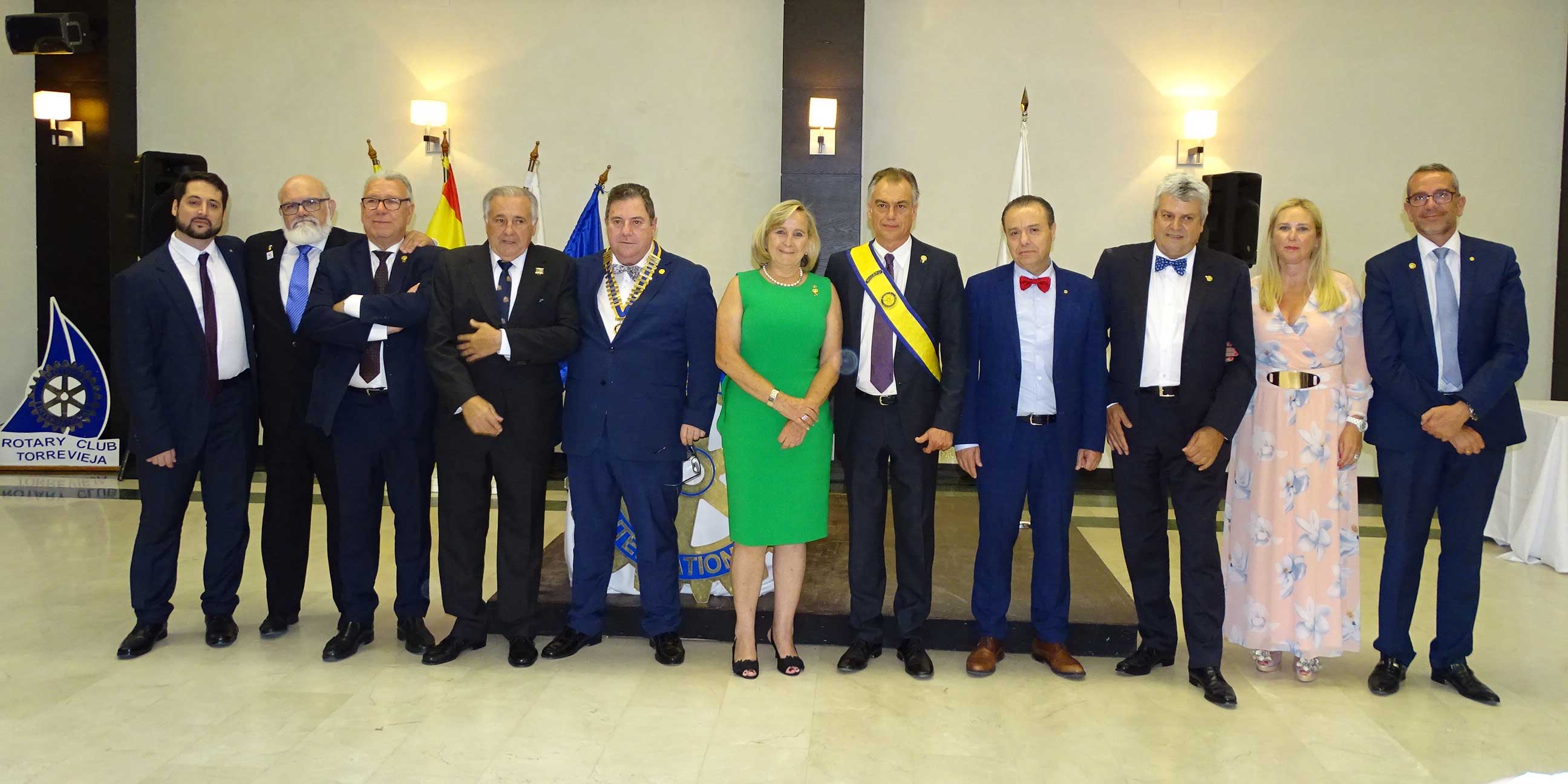 Javier Casanova asume la presidencia del Rotary Club Torrevieja