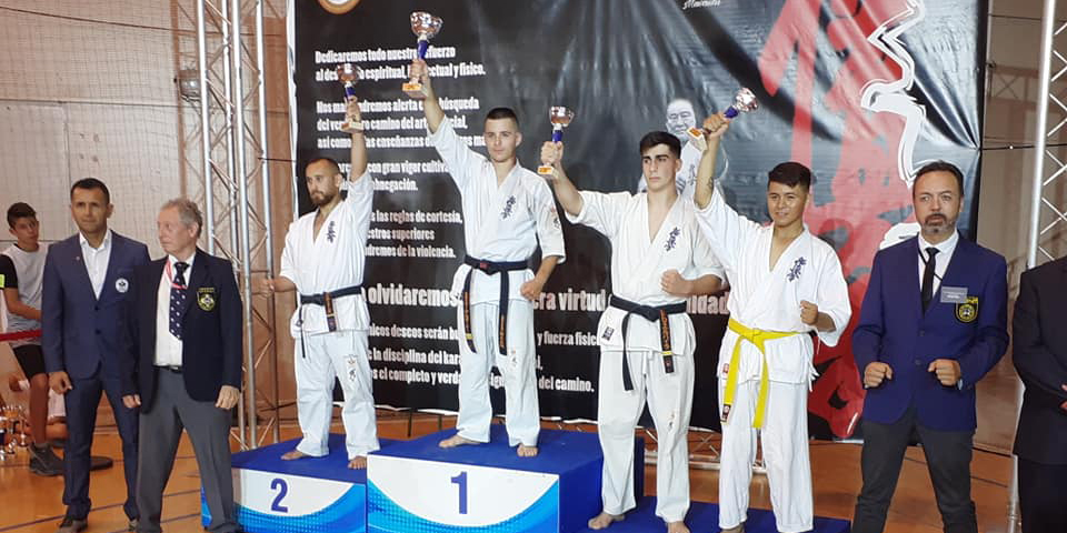 Eneko Delgado, campeón de kárate en Alcoy