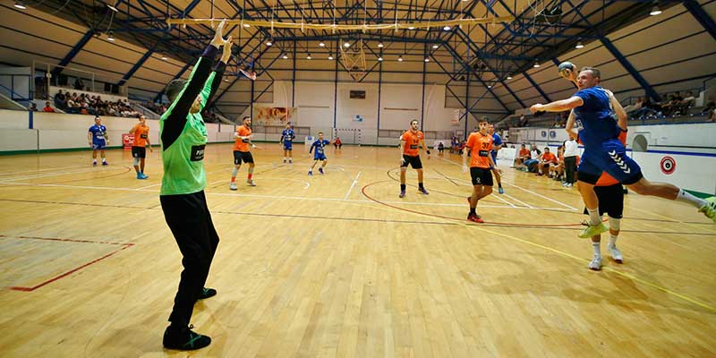 El Torrevieja Salud no puede  con la gran defensa del Eivissa