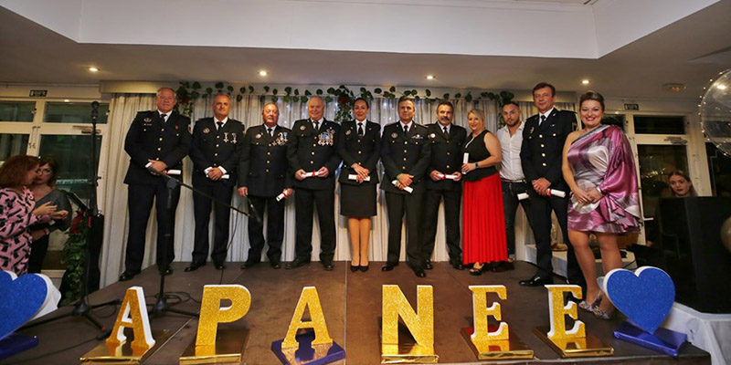 APANEE presentó su calendario  solidario 2020 en una cena de gala