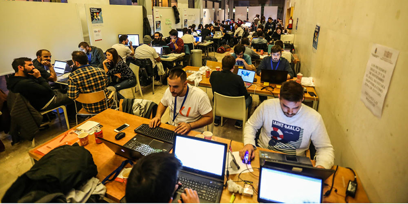 Torrevieja acoge la tercera edición  del Hackathon de innovación en  tecnología y turismo ‘Hackea tu destino’