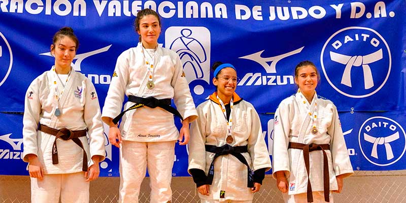 Dos bronces para el Judo Club Torrevieja en Benicalap