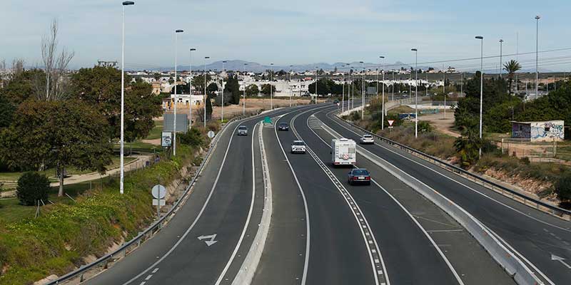 Comienza la sustitución y reparación de las casi 400 luminarias de la N-332