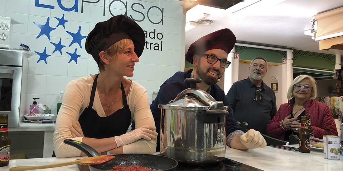 Nuestros políticos cocinan en La Plasa