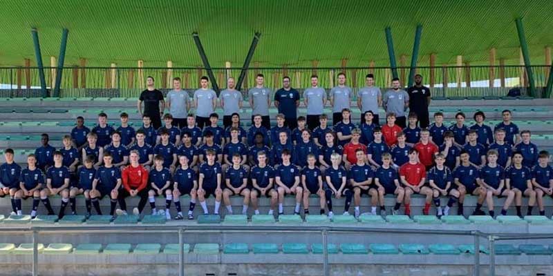 El AGF Aarhus, de la Superliga de fútbol de Dinamarca, visitó la Ciudad Deportiva