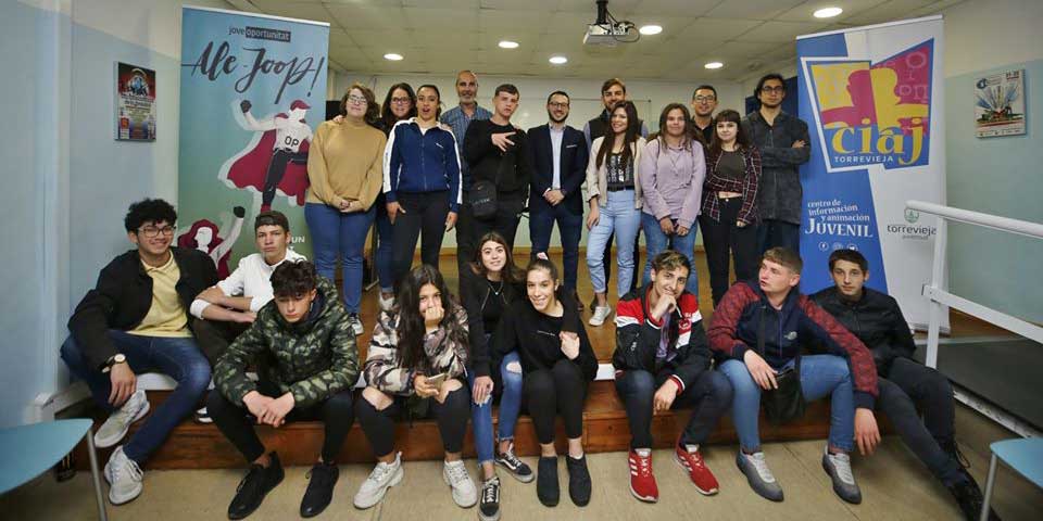 El nuevo concejal de Juventud, Domingo Paredes, visitó el CIAJ