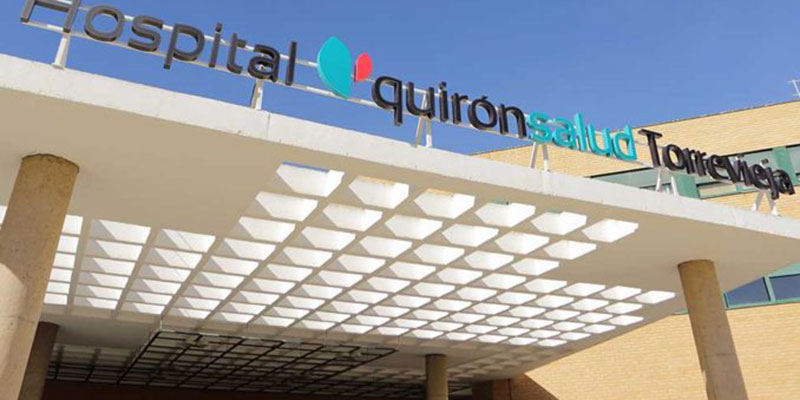 Eduardo Dolón y Antonio Brugarolas, primera entrevista de los “Encuentros a medida” para celebrar los 20 años de la Plataforma de Oncología Quirónsalud Torrevieja