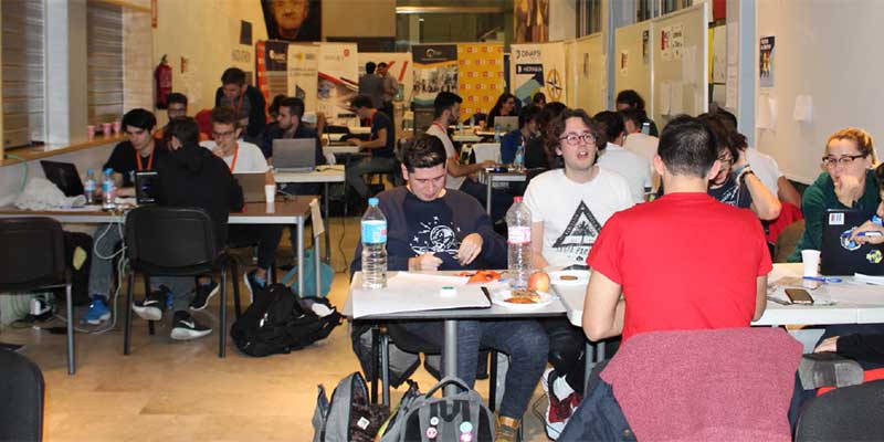 El Ayuntamiento y la UA colaboran en el primer Hackatón de Buenos Aires