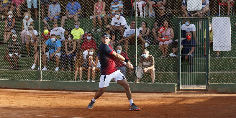 Marina Bassols y Sergio Vilella triunfadores del 42º Torneo  Ciudad de Torrevieja