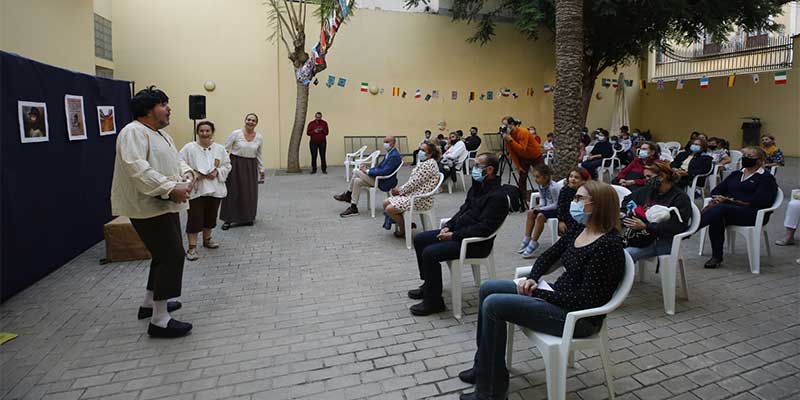 Teatro y reconocimientos en el Día Mundial de las Bibliotecas
