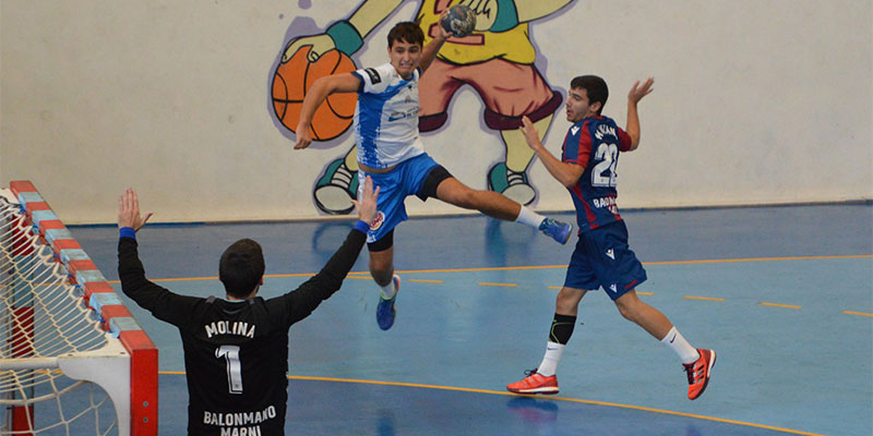 El Torrevieja Salud vuelve de vacío  en su visita a Marni