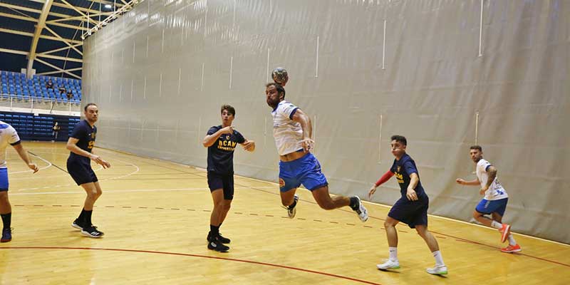 Un Torrevieja Salud en cuadro no puede con el UCAM murciano