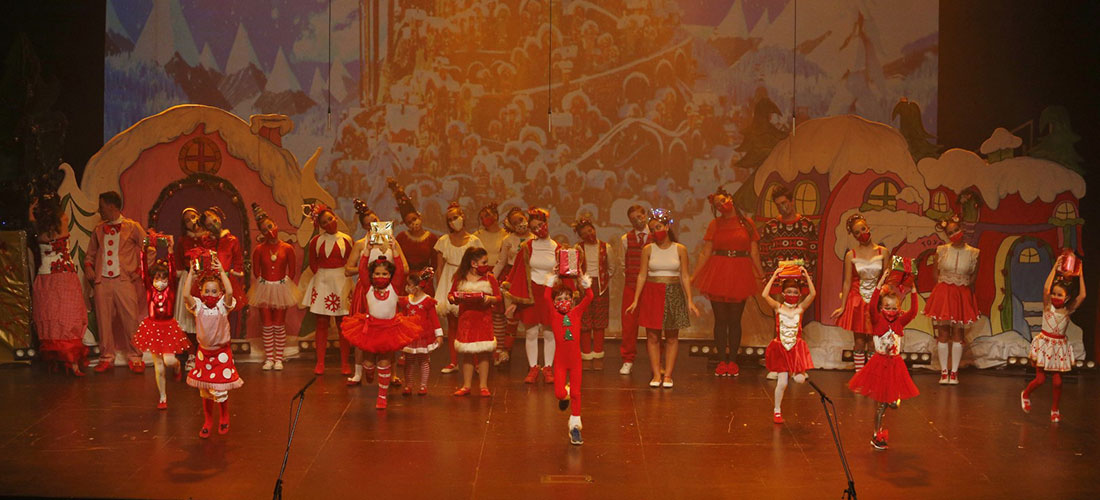 Payá’s presentó el musical  del Grinch con la colaboración de Lucía España