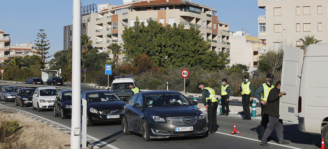 VA3199-CONTROL Policía Local y Guardia Civil realizaron 125 controles de tráfico en el primer fin de semana de cierre perimetral