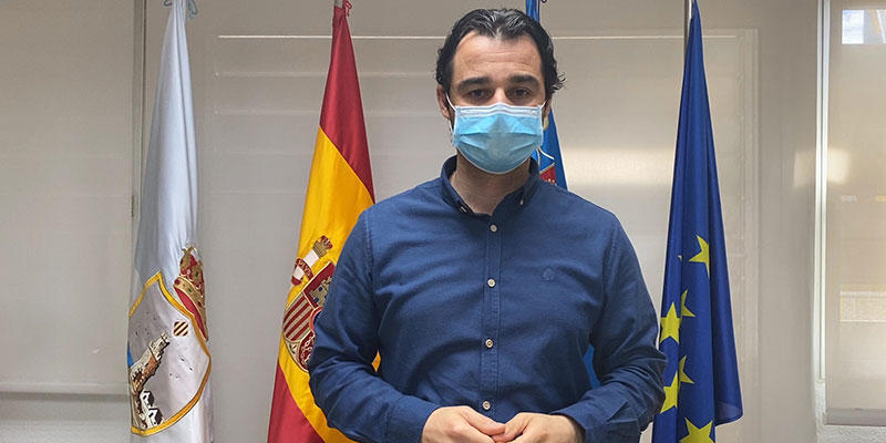 El alcalde ofrece a la Generalitat todas las instalaciones municipales para llevar a cabo la vacunación masiva en Torrevieja