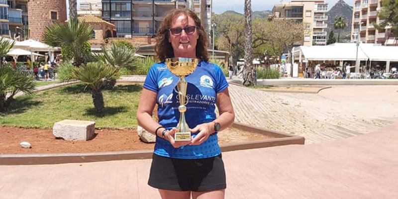 Vicki Conolly consigue el segundo puesto en categoría 50-59 años