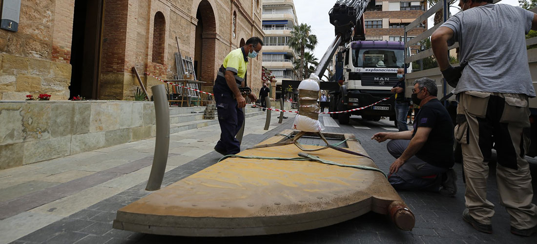La Parroquia de la Inmaculada inicia la restauración de sus puertas principales