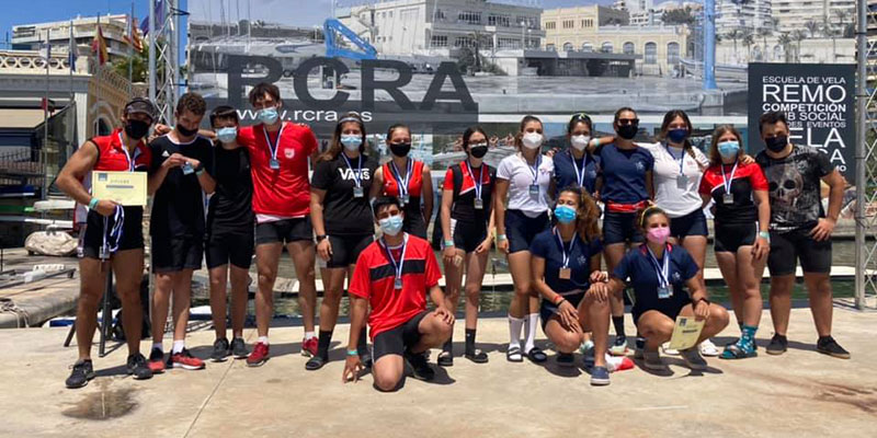 15 medallas para el Club de Remo Torrevieja