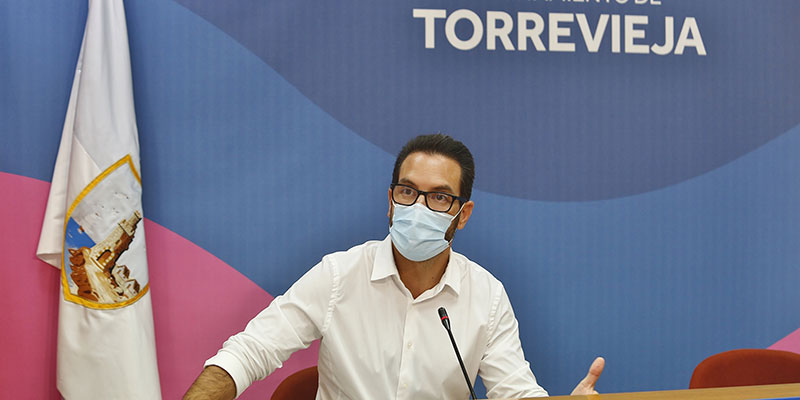 La Junta de Gobierno aprueba la contratación de los servicios de escuelas deportivas, salvamento y socorrismo