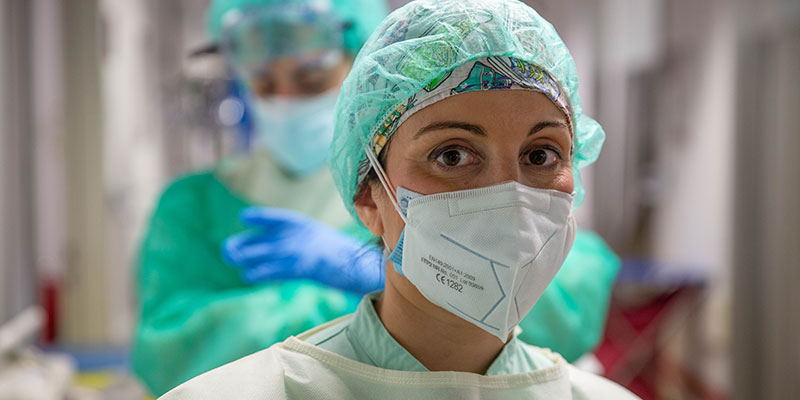 “La eficacia de las vacunas no llega al 100% pero reduce la infección, la enfermedad leve, moderada y grave y la mortalidad”