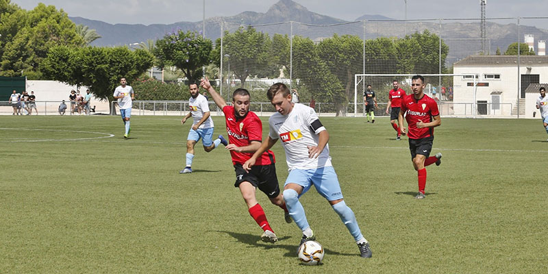 El SC Torrevieja CF debutó en 1ª Regional ante un competitivo Cox (1-2)