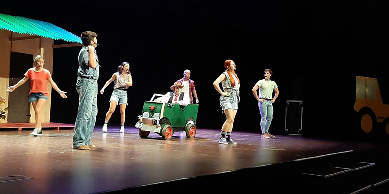 El musical ‘La granja’ divirtió a los más pequeños