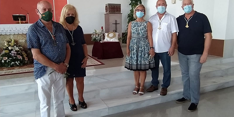 Bendecido el nuevo  rostrillo para la Virgen del Rocío