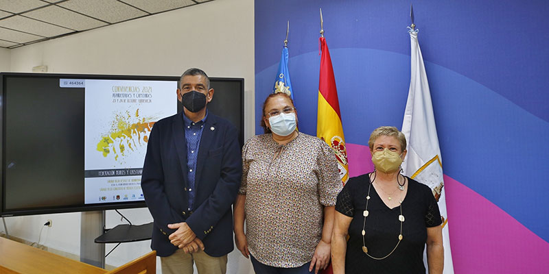 VA32363-PRESENTACIÓN-JORNADAS-CONVIVENCIA-MOROS-Y-CRISTIANOS-ALICANTE-EN-TORREVIEJA La Federación Alicantina de Moros y Cristianos celebra en Torrevieja su jornada de convivencia de abanderados y capitanes