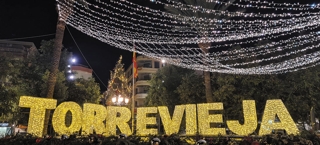 La ciudad brilla con el alumbrado de Fiestas Patronales y Navidad