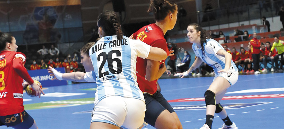 Torrevieja volcada con el Mundial y con “Las Guerreras”