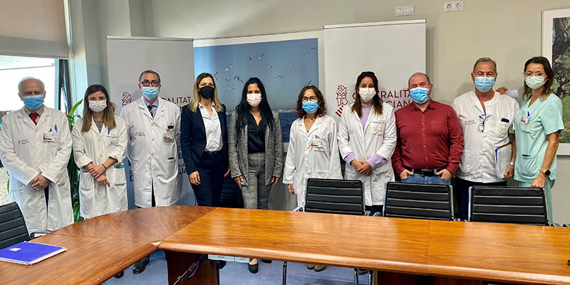 VA3243-apanee El Hospital Universitario de Torrevieja renueva su compromiso con APANEE