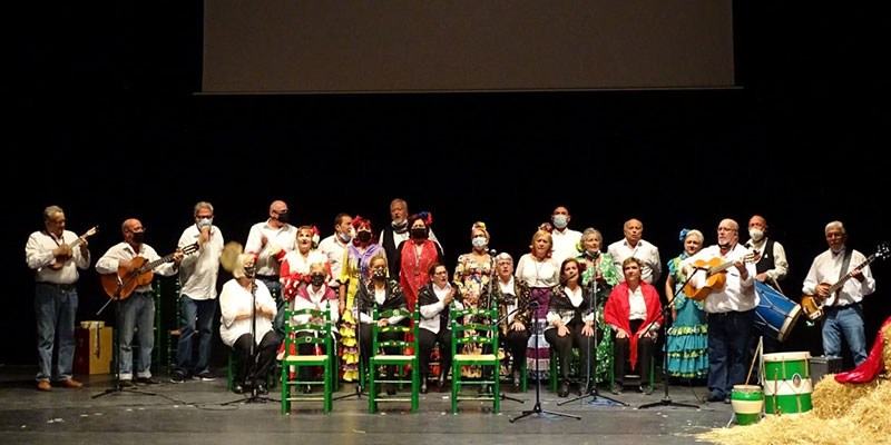 La Asociación Cultural Andaluza alegró con su ‘Navidad rociera’