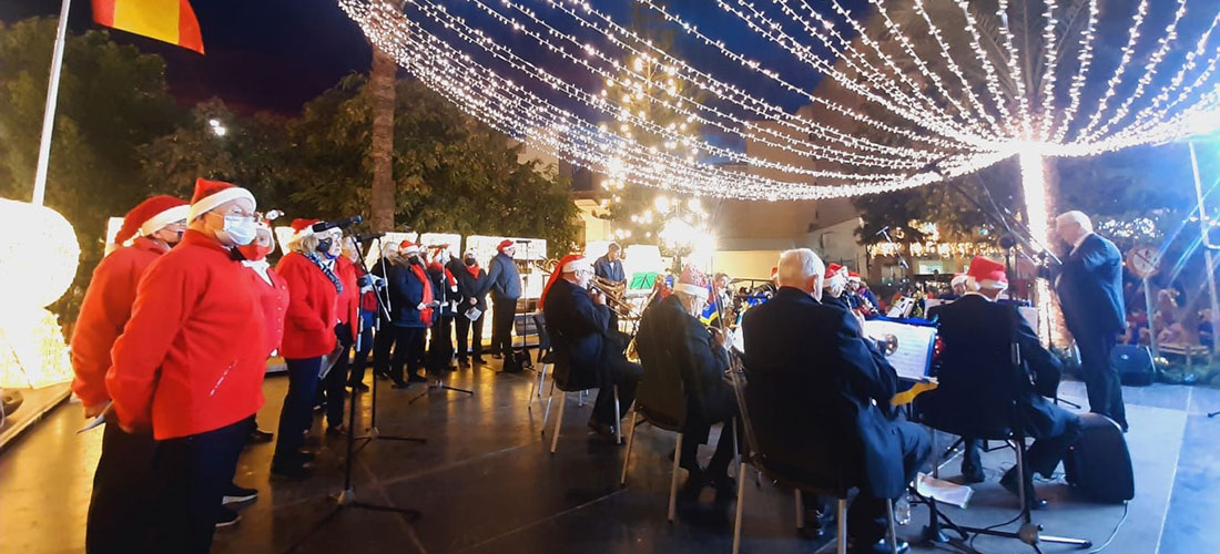 La Plaza de la Constitución se llenó de villancicos en inglés