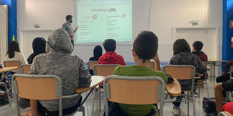 Charlas de prevención de adicciones en los centros educativos