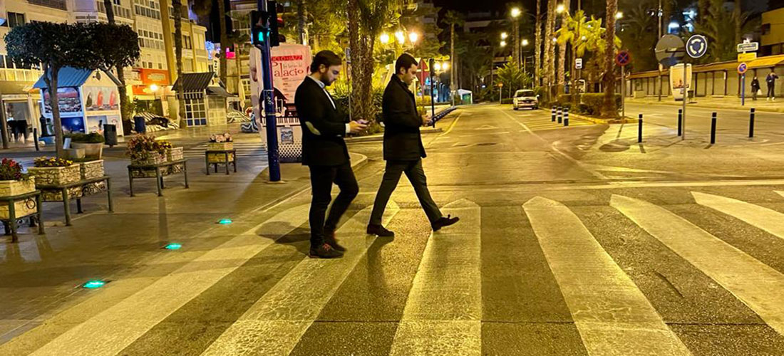 Torrevieja, primera ciudad de Europa que instala un proyecto piloto de ayuda a los peatones