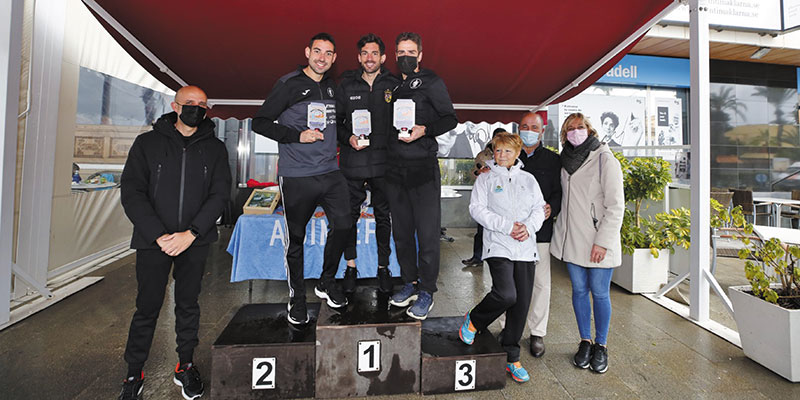 Solidaridad por la fibromialgia pese a la lluvia