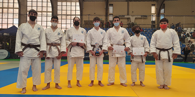 Plata para el Judo Club Nozomi en la Supercopa de Alicante