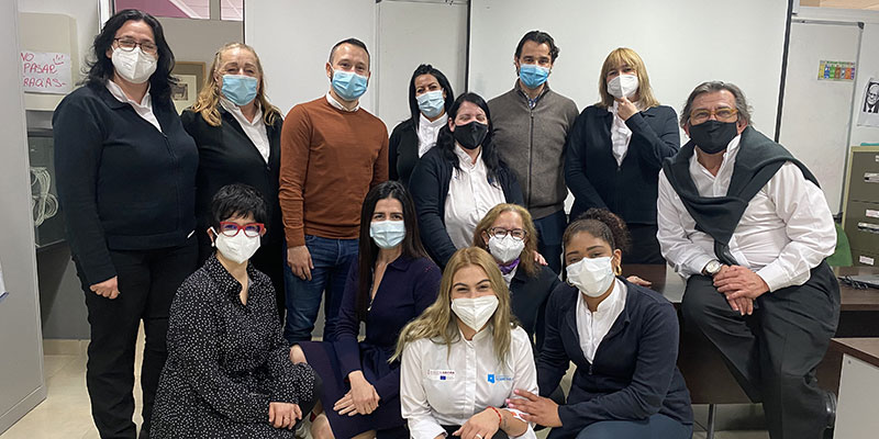 El alcalde visita los talleres de empleo y formación que se imparten en la ADL y el CIAJ