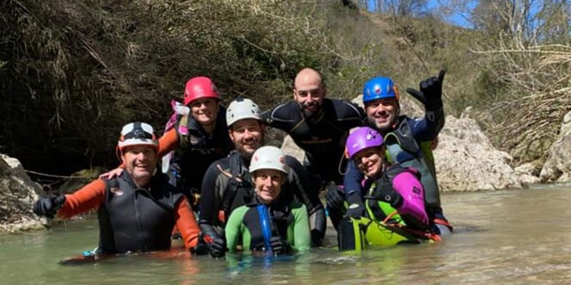 Grupo de barranquistas que ayudaron al grupo de la Casa de la Tercera Edad